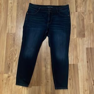 Dark Wash Size 18 short Maurice’s super high rise jeans